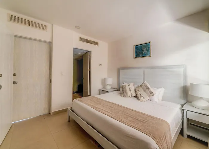 Aldea Thai L Resort-style Pool & Gym Playa del Carmen